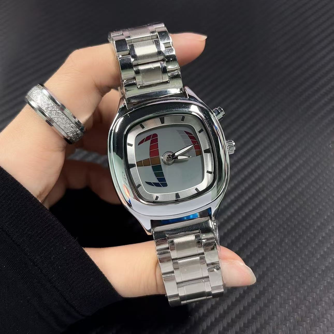The Millennium Retro Style Men - đánh giá và giá Vintage Collectible Watches