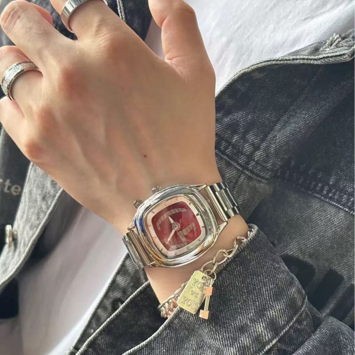 The Millennium Retro Style Men - đánh giá và giá Vintage Collectible Watches