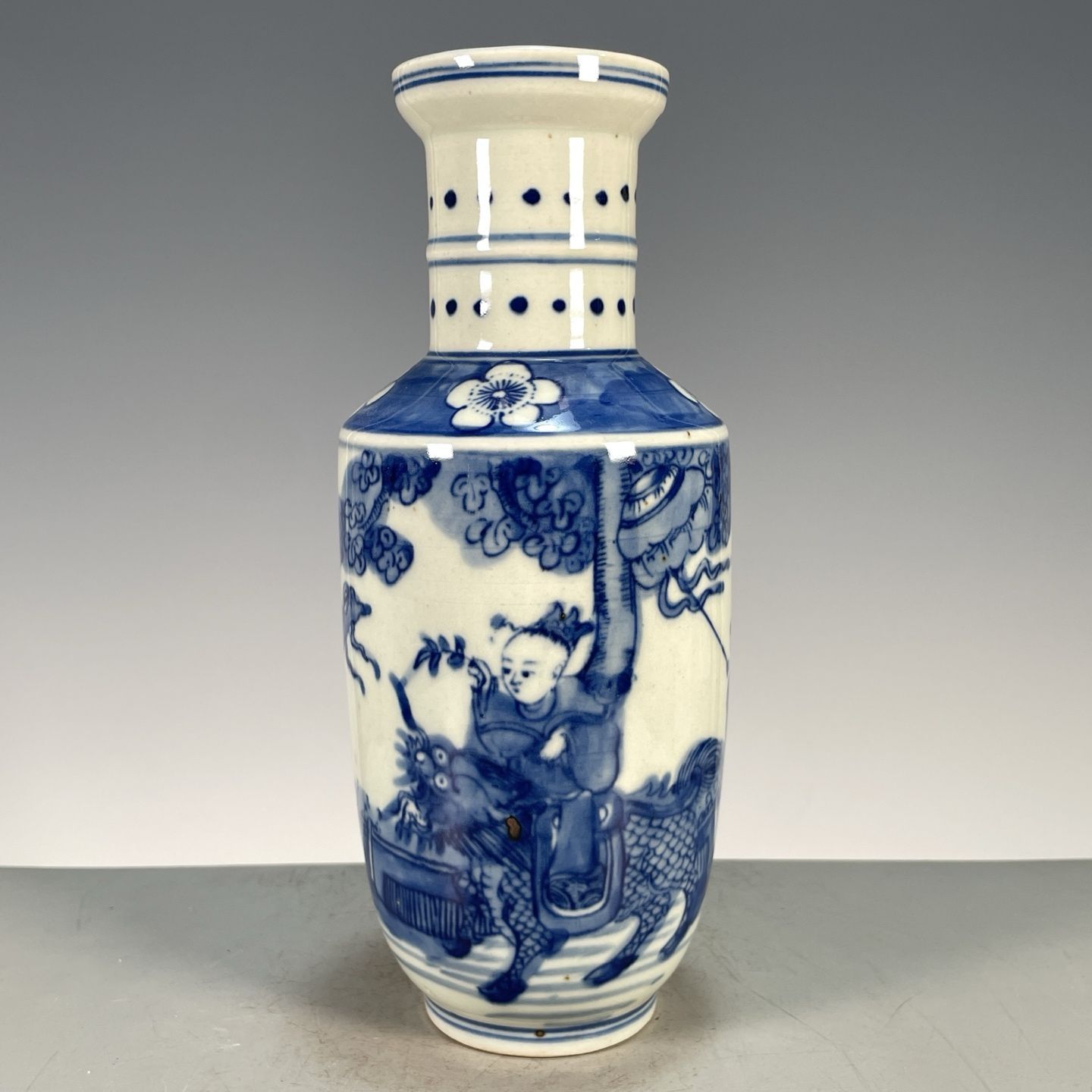 Blue and White Porcelain Roule - đánh giá và giá Vintage Collectible Pottery
