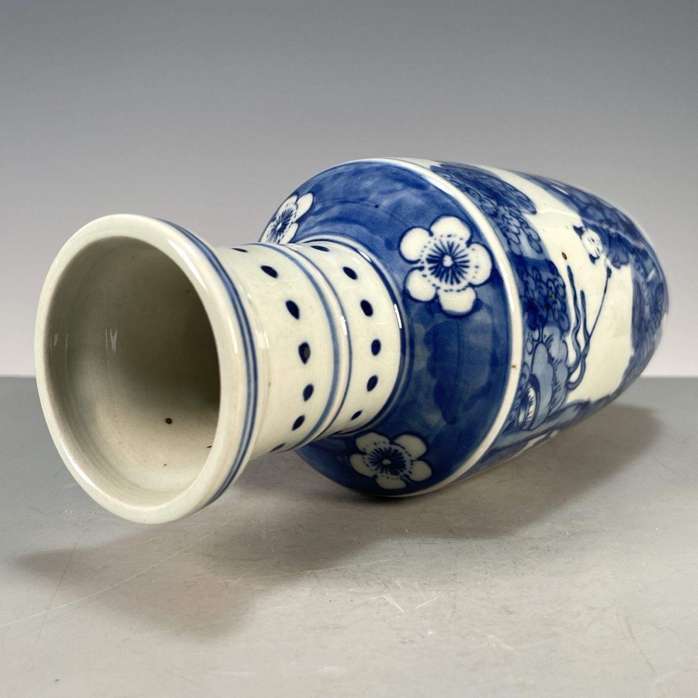 Blue and White Porcelain Roule - đánh giá và giá Vintage Collectible Pottery