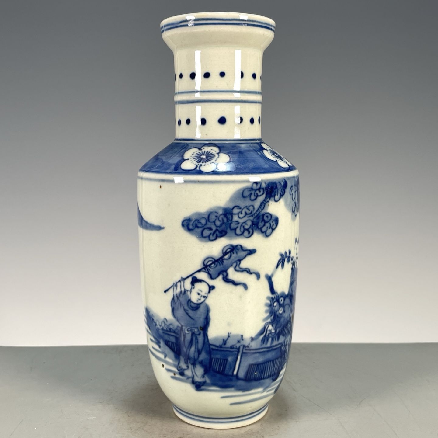 Blue and White Porcelain Roule - đánh giá và giá Vintage Collectible Pottery