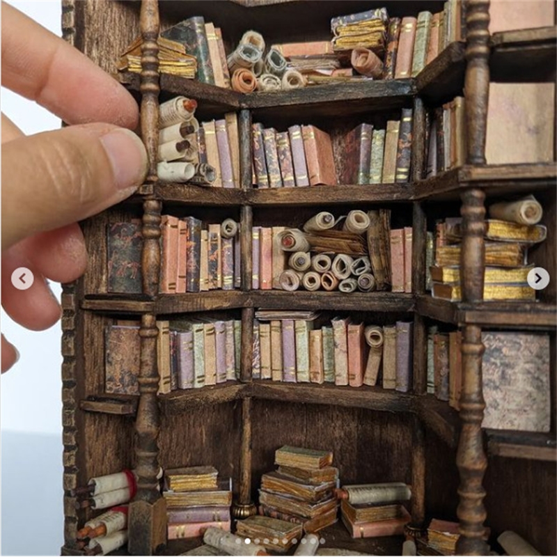 Miniature Bookcase Bookshelf D - đánh giá và giá Vintage And Collectible Books